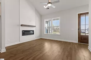 125 Cottage Ln, Greenwood, SC 29649 - Photo 8