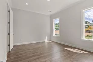 125 Cottage Ln, Greenwood, SC 29649 - Photo 14