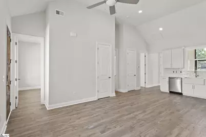 125 Cottage Lane, Greenwood, SC 29649 - Photo 4