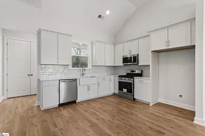 125 Cottage Lane, Greenwood, SC 29649 - Photo 10