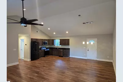 7 W 2nd Street, Williamston, SC 29697 - Photo 4