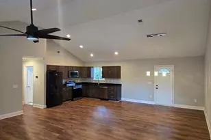 7 W 2nd St, Williamston, SC 29697 - Photo 4