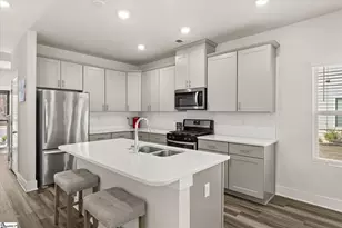 122 Bromes Wy, Greenville, SC 29607 - Photo 2