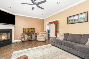 3189 E Gap Creek Rd, Greer, SC 29651 - Photo 8