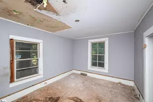 202 Orange St, Greenville, SC 29609 - Photo 10