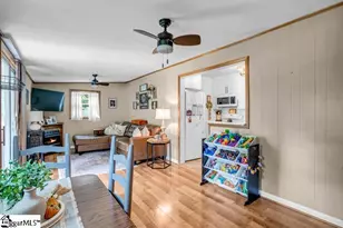 105 Rutledge Ave, Greenville, SC 29617 - Photo 16