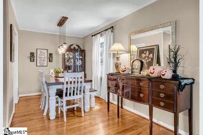 105 Rutledge Avenue, Greenville, SC 29617 - Photo 8