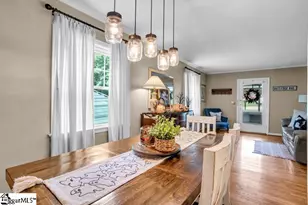 105 Rutledge Ave, Greenville, SC 29617 - Photo 10