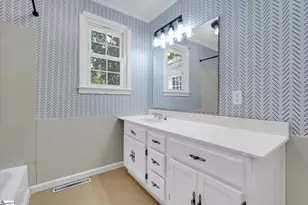 8 Glen Haven Ct, Greenville, SC 29611 - Photo 22