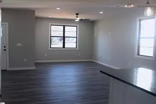 147 Highland Hills Dr, Campobello, SC 29322 - Photo 10