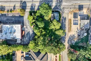 220 Hampton Ave, Pickens, SC 29671 - Photo 18