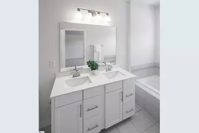 29 Rollins Avenue, Greenville, SC 29607 - Photo 18