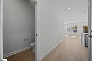 106 Pleasure Ln, Taylors, SC 29687 - Photo 2