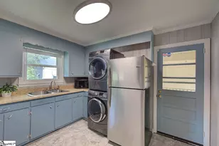 301 Bannister St, Easley, SC 29640 - Photo 8