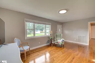 301 Bannister St, Easley, SC 29640 - Photo 14