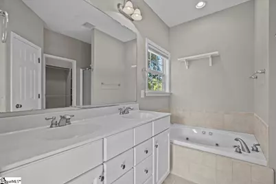 1073 Corrie Crest Drive, Boiling Springs, SC 29316 - Photo 16