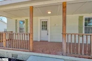 7 Ross St, Greenville, SC 29611 - Photo 2