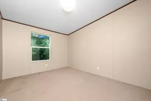 30857 E 72 Hwy, Whitmire, SC 29178 - Photo 14