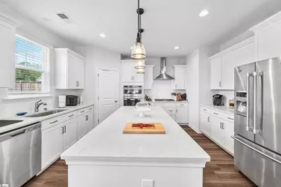 322 Valley Oak Drive, Belton, SC 29627 - Photo 2