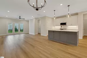 49 Hensley Rd, Greenville, SC 29607 - Photo 4