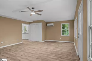 135 Overbrook Cir, Spartanburg, SC 29306 - Photo 12