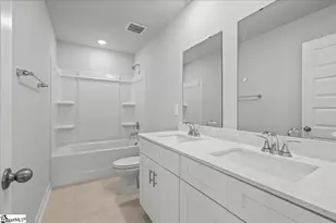 674 Cozy Blf Rd, Spartanburg, SC 29301 - Photo 12