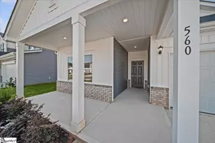 560 Cozy Blf Rd, Spartanburg, SC 29301 - Photo 2