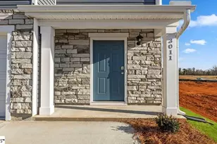 3011 Hunters Brook Dr, Boiling Springs, SC 29316 - Photo 2