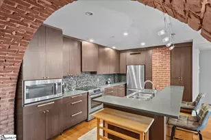 400 E Washington St, Greenville, SC 29601 - Photo 18