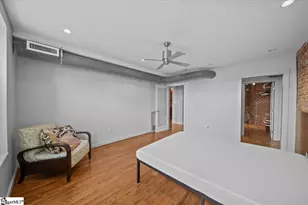 400 E Washington St, Greenville, SC 29601 - Photo 22