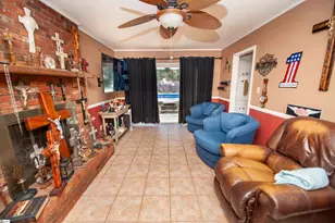 304 Hampshire Ct, Spartanburg, SC 29301 - Photo 6