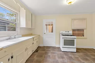 509 W Carolina Avenue, Clinton, SC 29325 - Photo 24