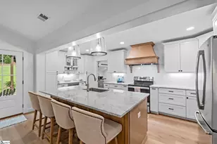 406 Huntington Rd, Easley, SC 29642 - Photo 2