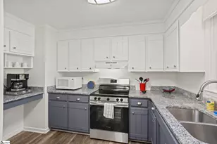 101 Meadowview Dr, Taylors, SC 29687 - Photo 16
