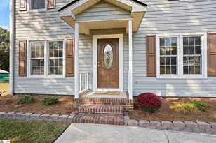 101 Meadowview Dr, Taylors, SC 29687 - Photo 10