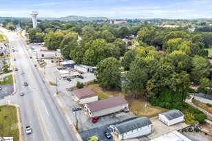 301 Washington Ave, Easley, SC 29640 - Photo 40