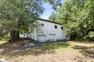 301 Washington Ave, Easley, SC 29640 - Photo 12