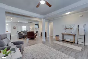 402 Reedy Springs Ln, Greenville, SC 29605 - Photo 8