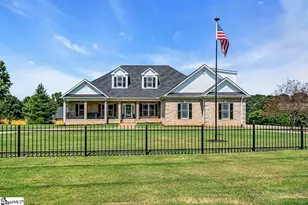 15 Hindman Rd, Travelers Rest, SC 29690 - Photo 1