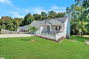 298 N Orchard Dr, Taylors, SC 29687 - Photo 2