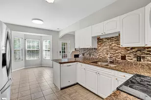 298 N Orchard Dr, Taylors, SC 29687 - Photo 12