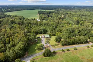 1613 Abercrombie Rd, Fountain Inn, SC 29644 - Photo 2