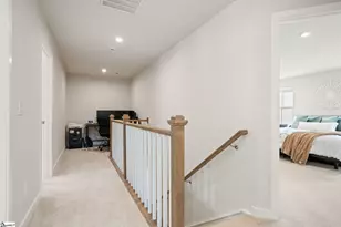 561 Martin Crk Dr, Simpsonville, SC 29680 - Photo 16