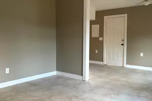 8 W 8th St, Greenville, SC 29611 - Photo 12