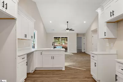 303 Elm Avenue, Anderson, SC 29625 - Photo 14