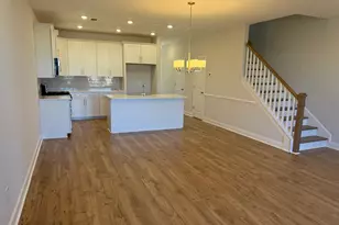 217 Lewes Ave, Simpsonville, SC 29681 - Photo 4