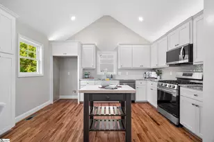 401 Connecticut Ave, Greer, SC 29650 - Photo 12