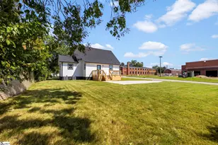 401 Connecticut Ave, Greer, SC 29650 - Photo 34