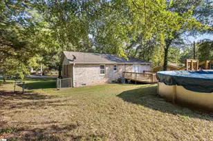 108 Edgewood Dr, Laurens, SC 29360 - Photo 24