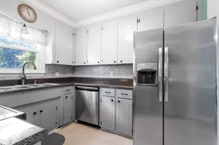 108 Edgewood Dr, Laurens, SC 29360 - Photo 8